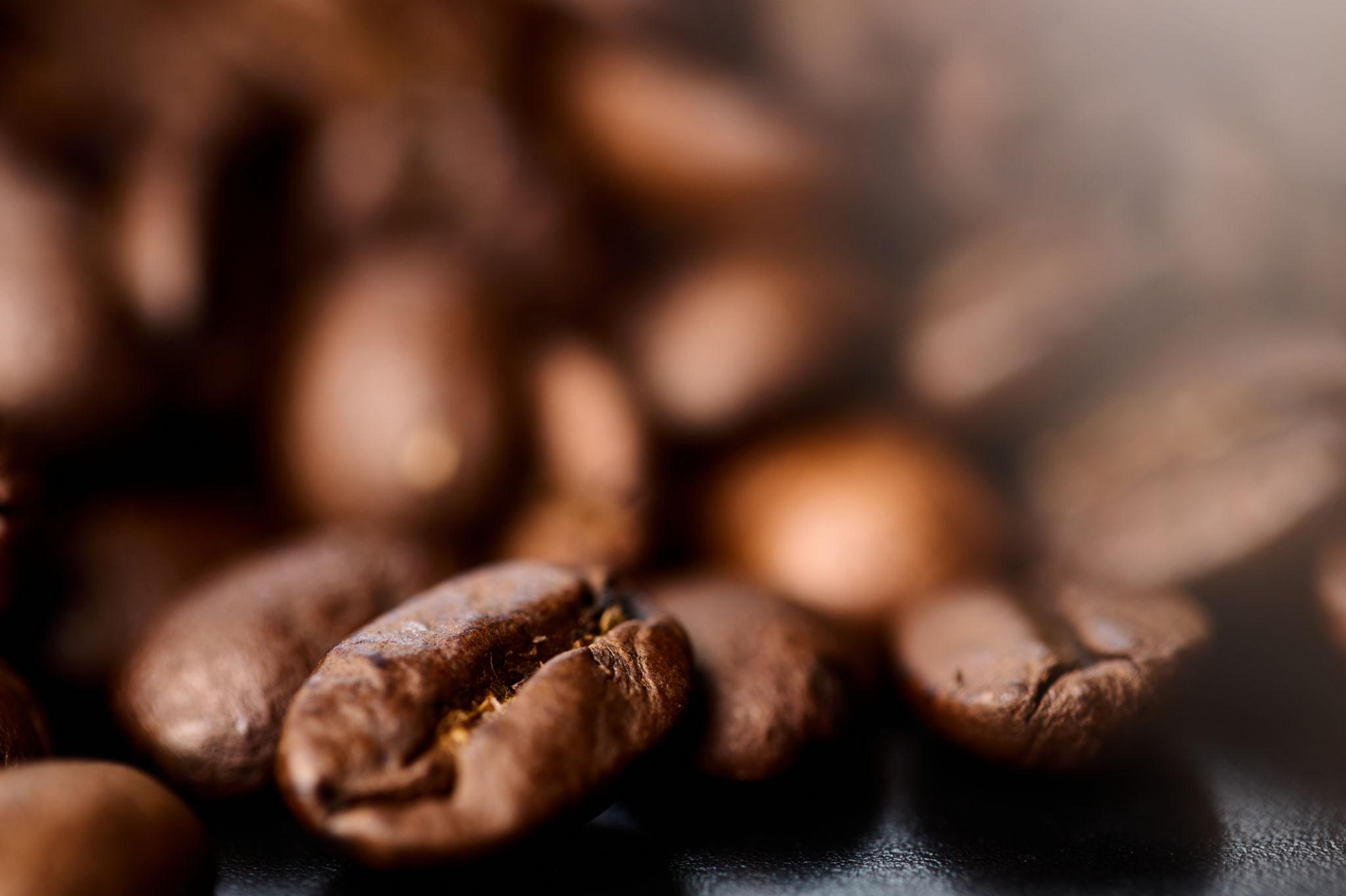 Roasted coffee beans